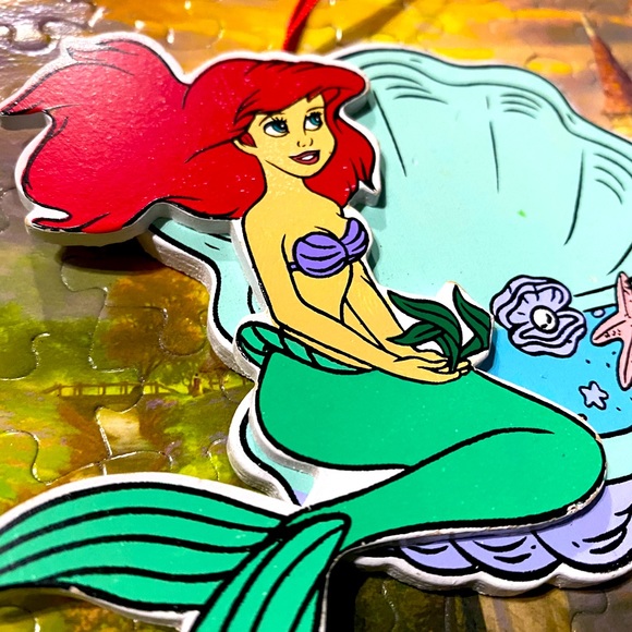 DISNEY’S THE LITTLE MERMAID VTG 90s KURT ADLER HANDCRAFTED WOODEN XMAS ORNAMENT - Picture 3 of 6